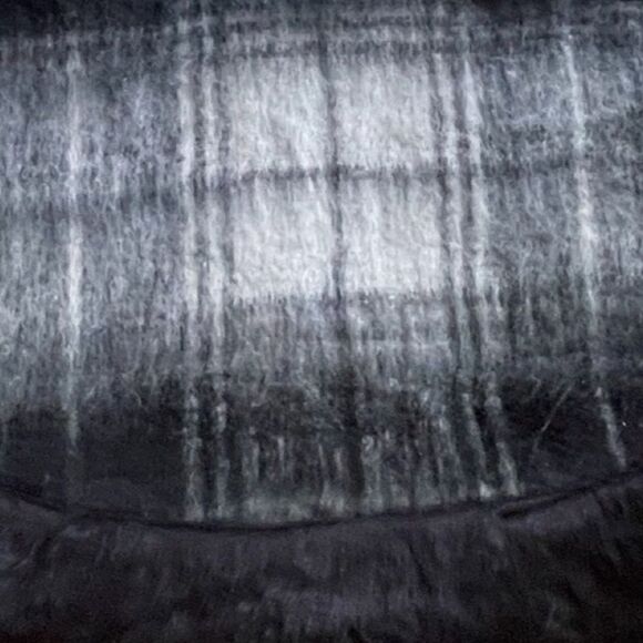 The Farmhouse Rachel Ashwell Mohair Plaid Holiday Tree Skirt Blk Gray 52” NWT - Picture 6 of 12